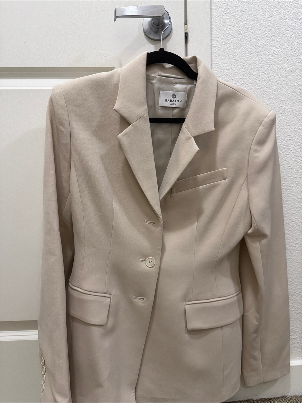 Aritzia Cream Standout Women's Blazer
